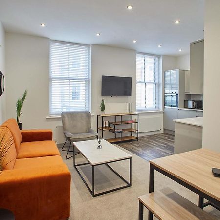 Host & Stay - Apartment One, Hudsons Yard House Whitby Bagian luar foto