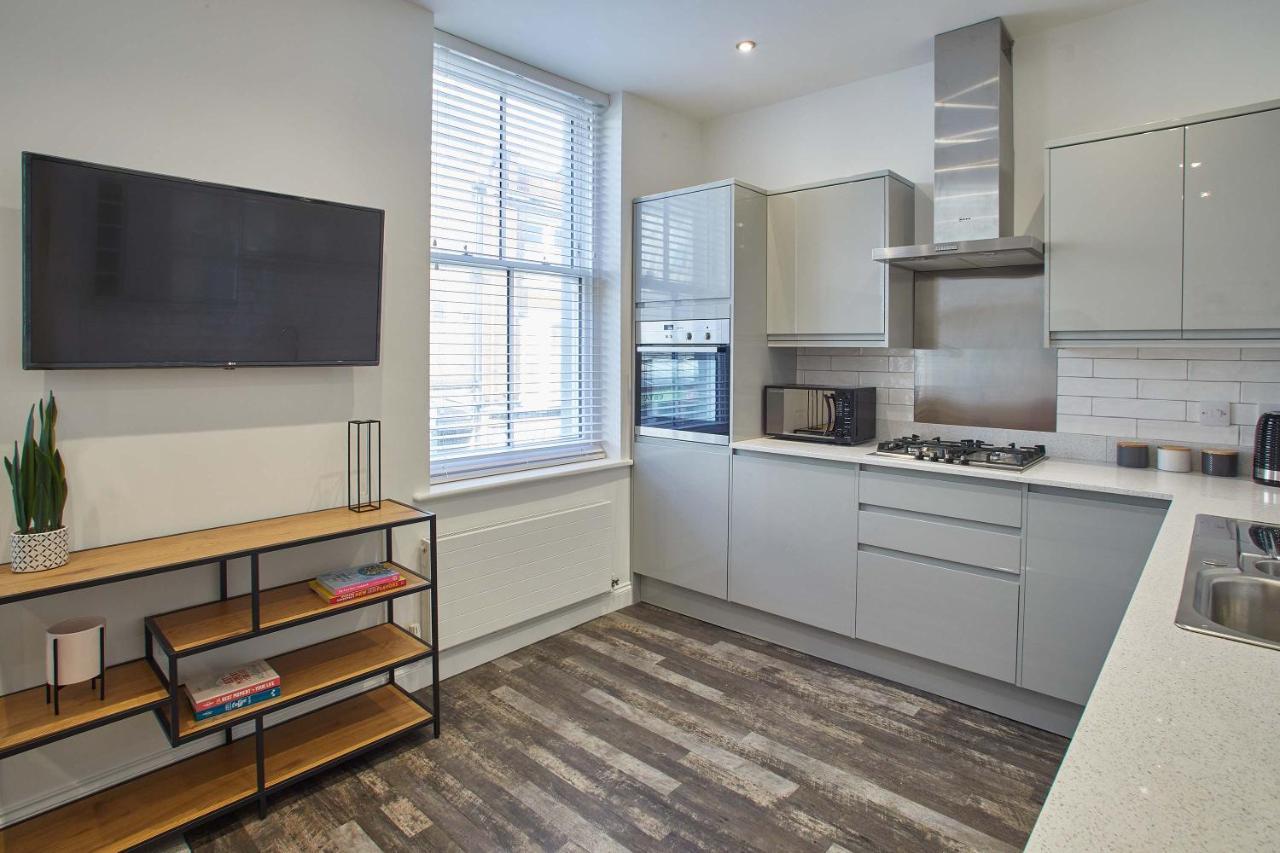 Host & Stay - Apartment One, Hudsons Yard House Whitby Bagian luar foto