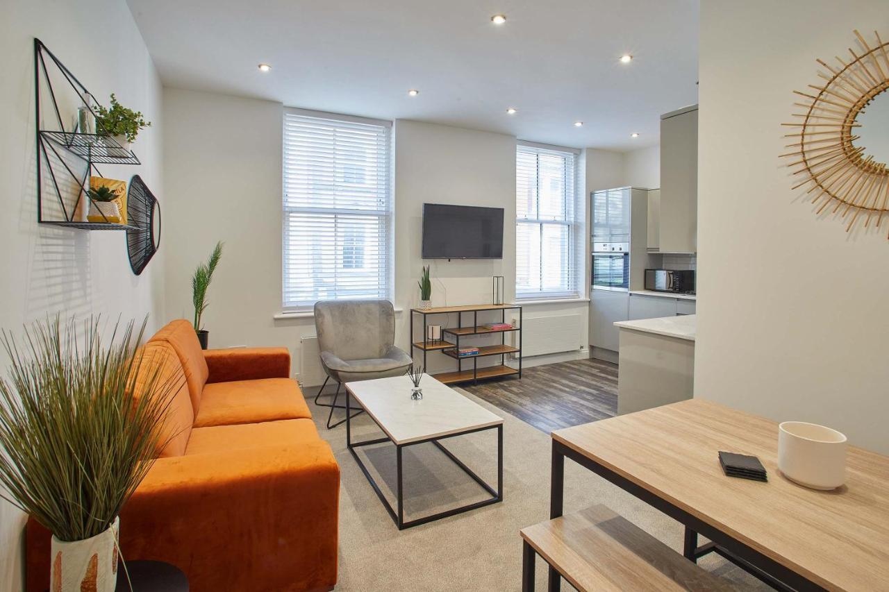 Host & Stay - Apartment One, Hudsons Yard House Whitby Bagian luar foto