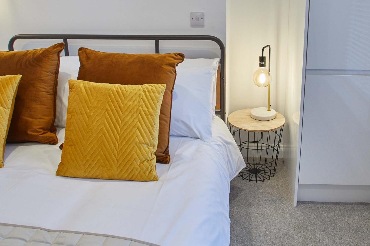 Host & Stay - Apartment One, Hudsons Yard House Whitby Bagian luar foto